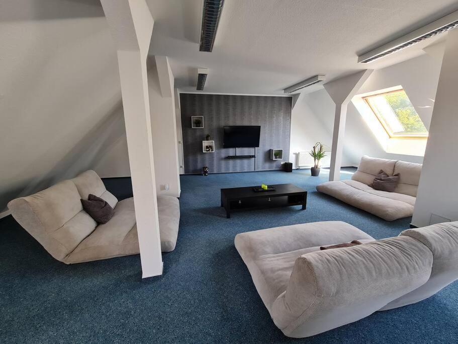 6 Bedroom Private Apartment & Lounge Rostock Eksteriør bilde