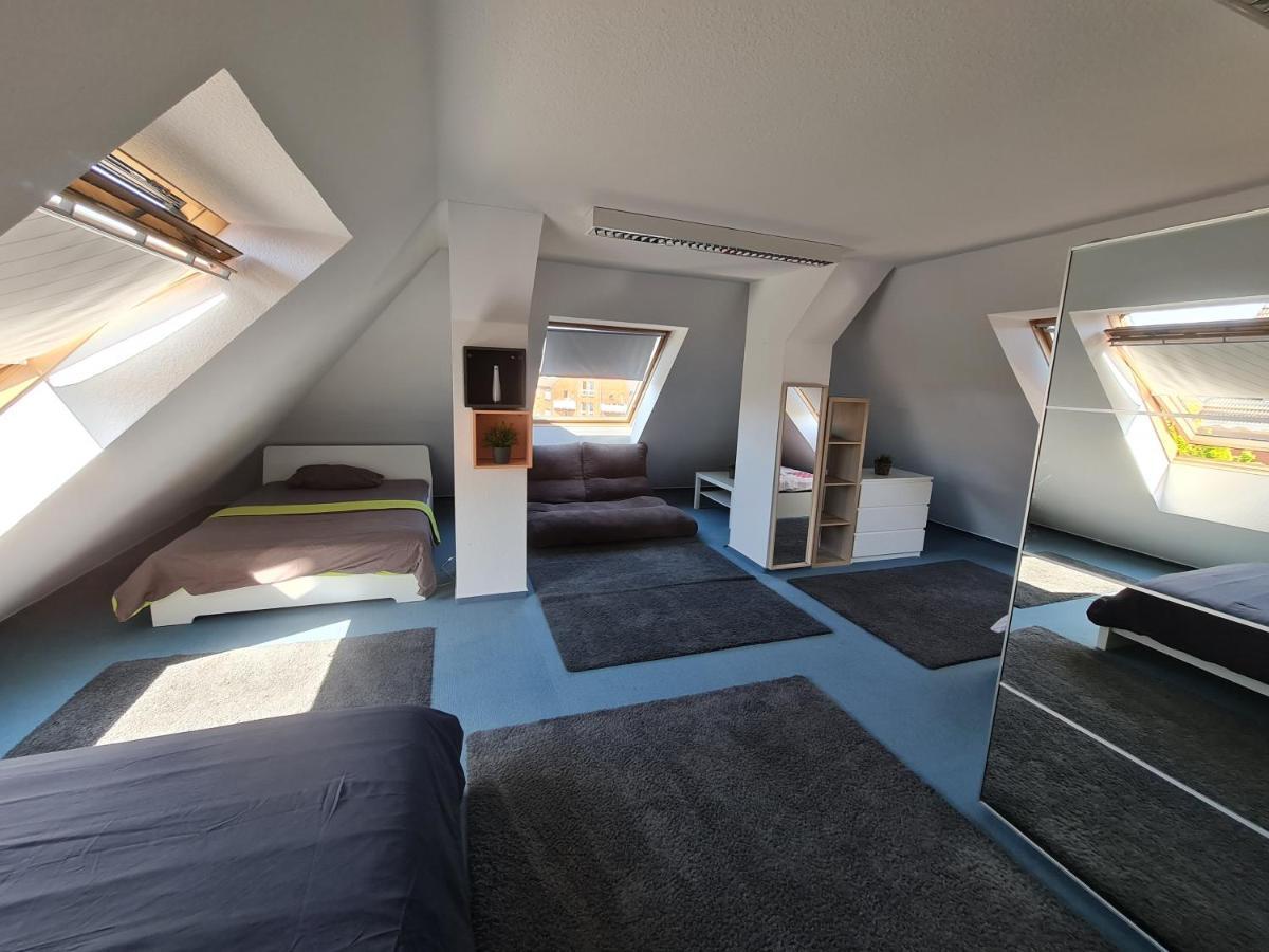 6 Bedroom Private Apartment & Lounge Rostock Eksteriør bilde