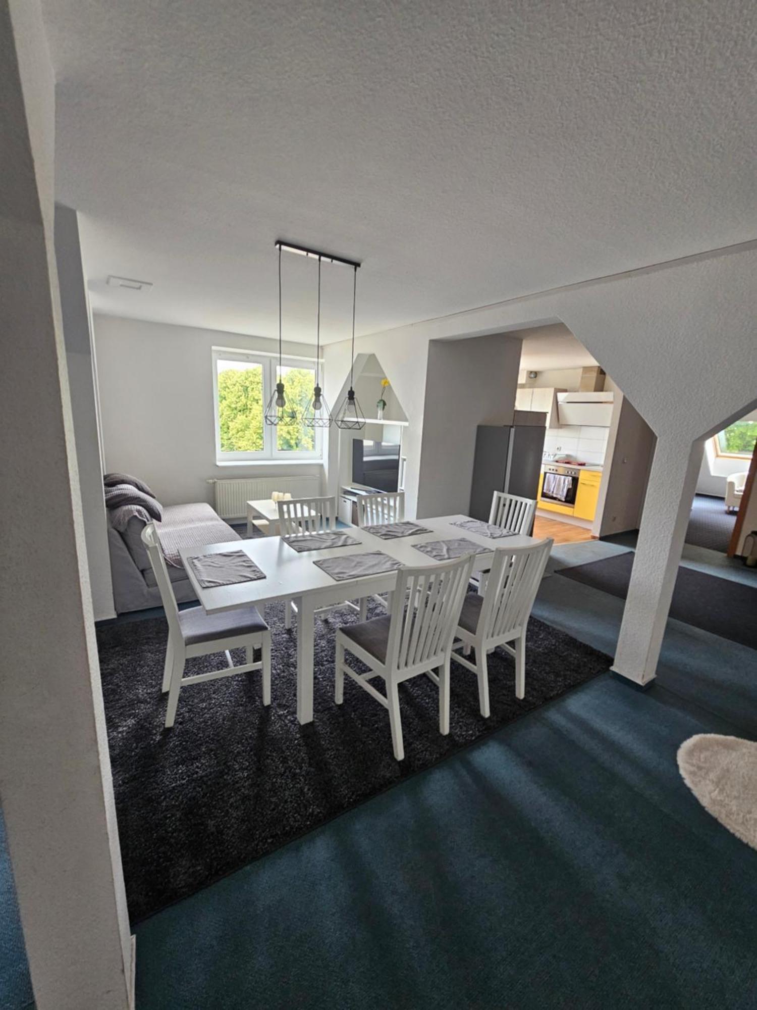 6 Bedroom Private Apartment & Lounge Rostock Eksteriør bilde